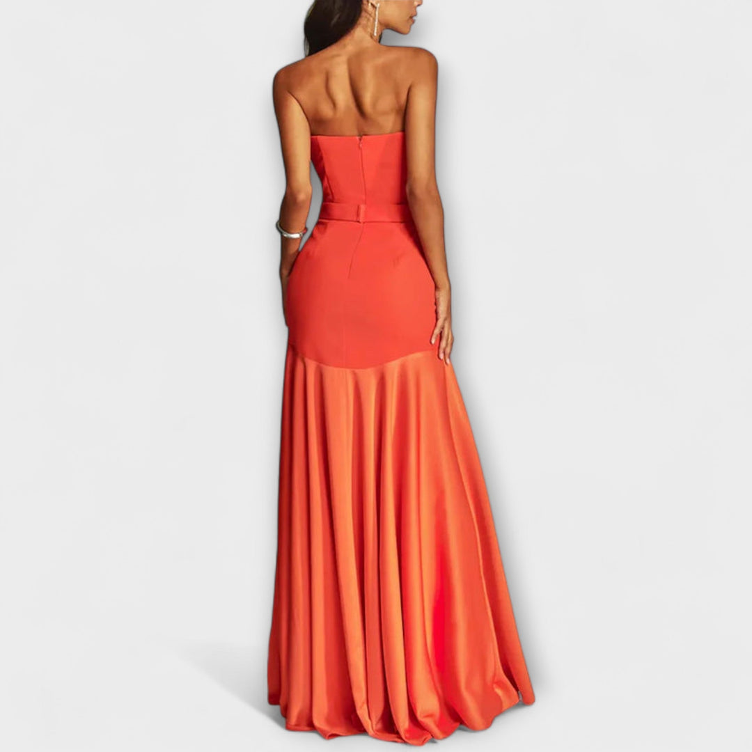 Vadena – Robe maxi sans épaules avec décolleté en V