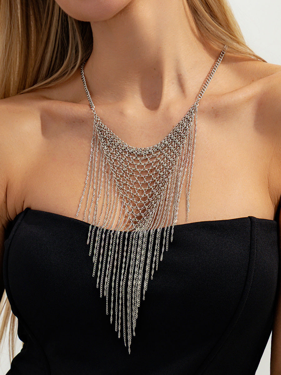 Collier géométrique à pompons