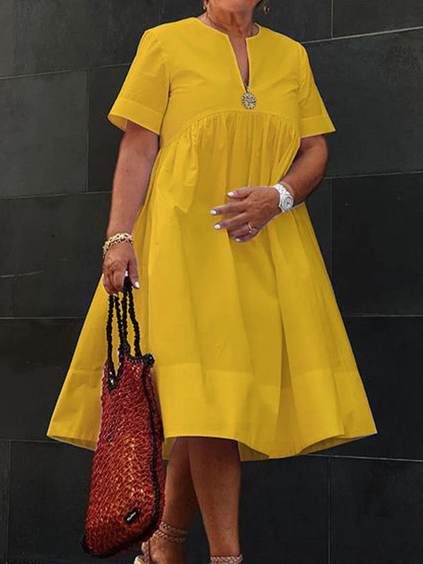 Robe chemise ample à manches courtes, à décolleté en V profond, couleur unie