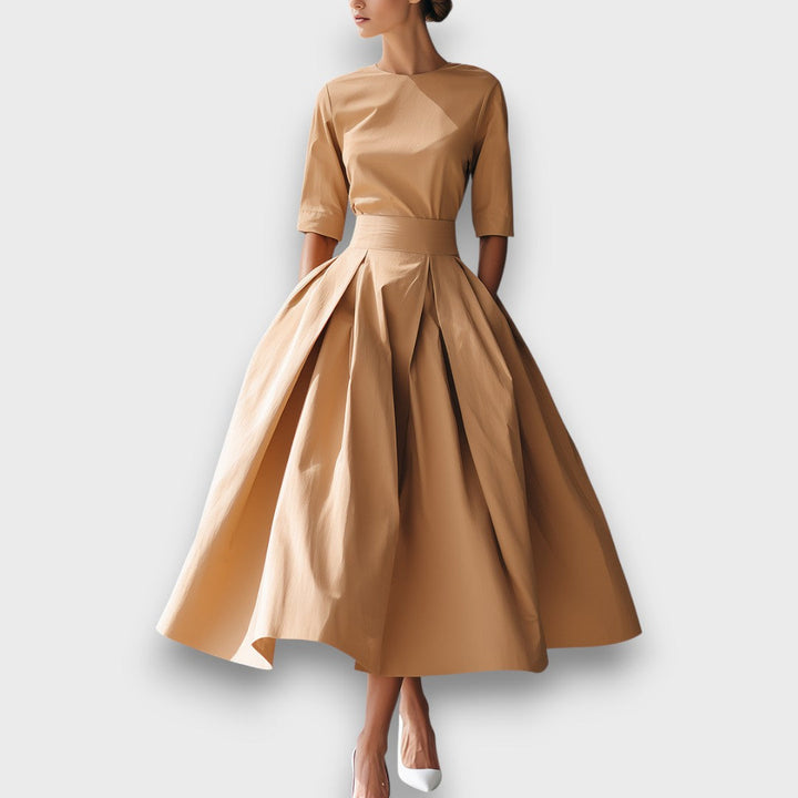 Amarisse – Robe midi en coton structuré