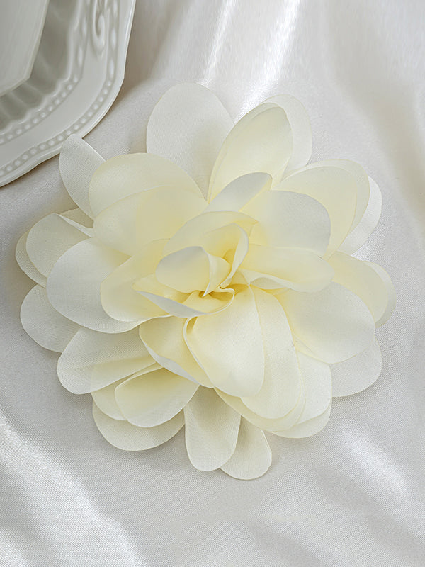 Broche à fleurs en 3D
