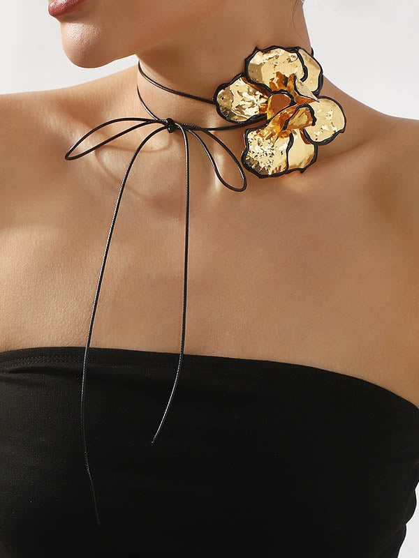 Collier noué en forme de fleur