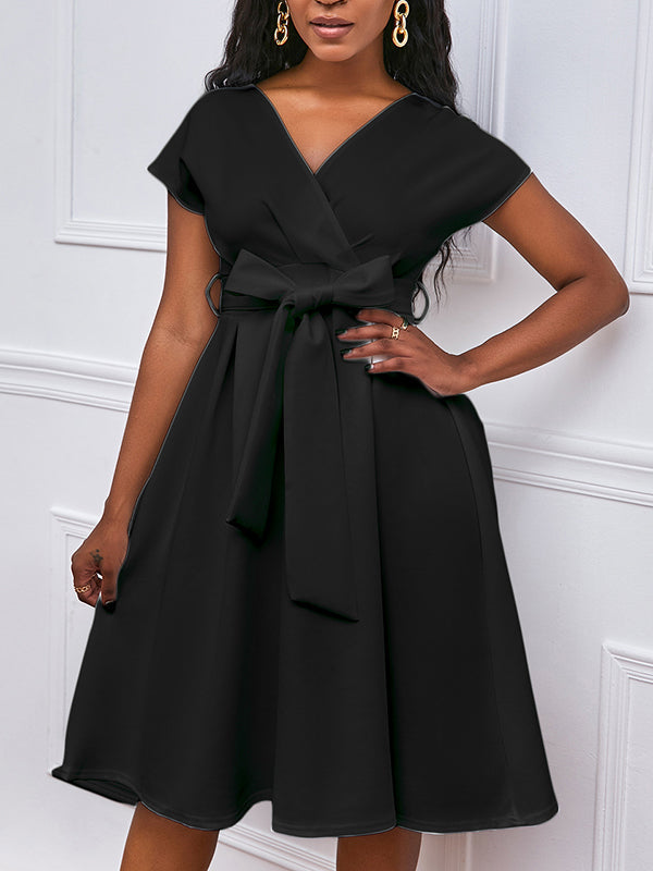 Robe mi-longue à nœud, à lacets, à col en V, couleur unie