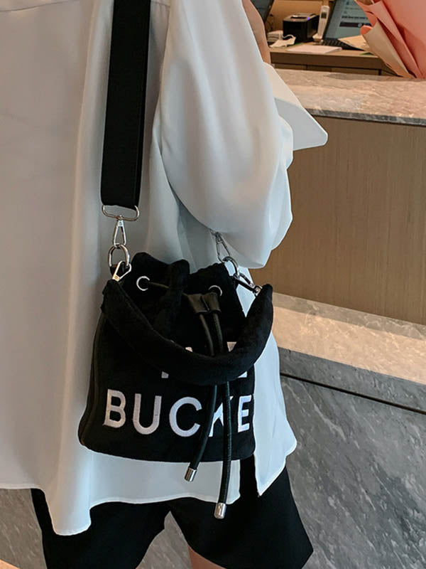 Sac à main à cordon de serrage, à imprimé lettres