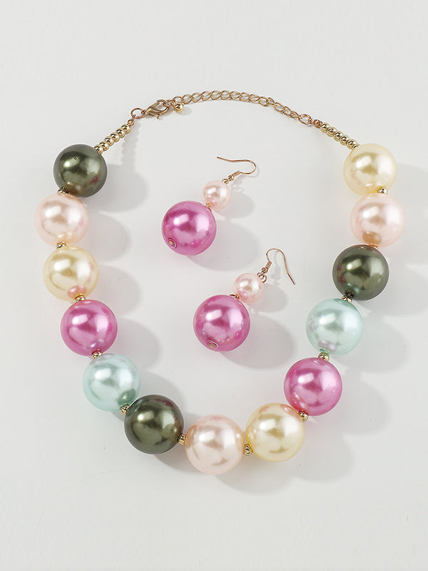 Parure boucles d'oreilles pendantes et collier géométrique couleur contrastée