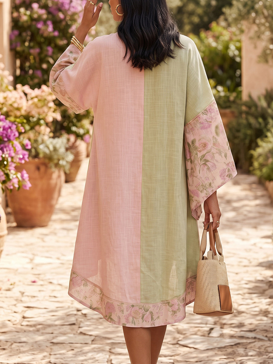 Robe mi-longue ample à empiècements, à imprimé floral, à manches trois-quarts, à col en V, couleur contrastée