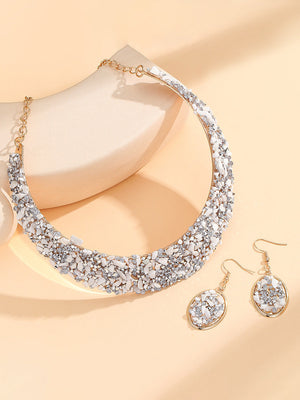 Parure collier et boucles d'oreilles géométrique brillante à coupe irrégulière, à strass