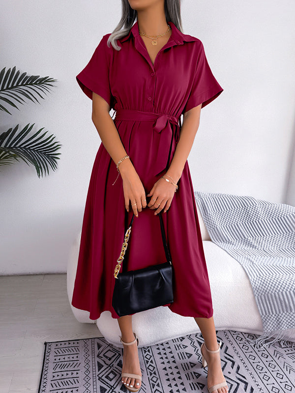 Robe chemise ample à manches courtes, à empiècements, à taille nouée, à col revers, couleur unie