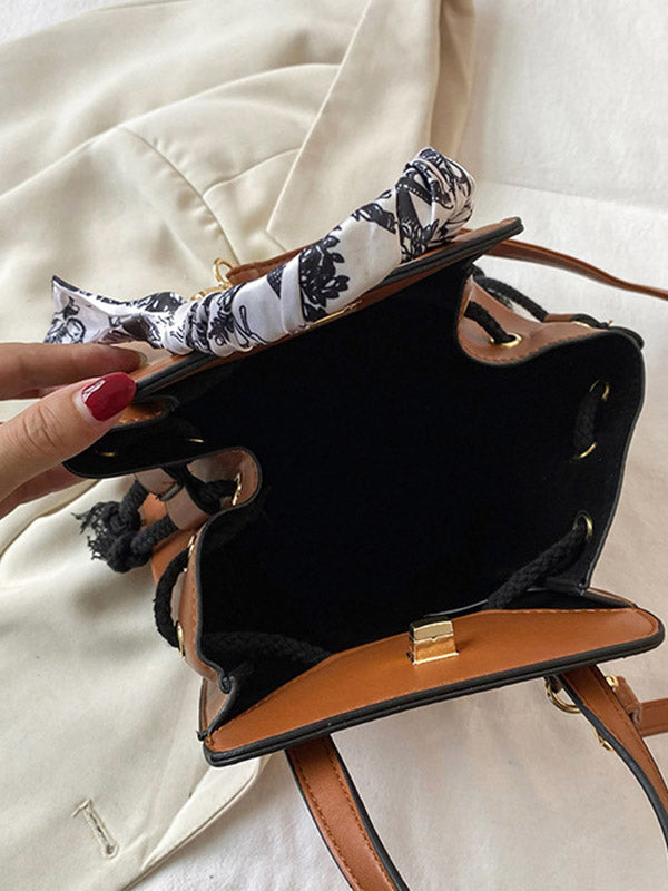 Sac à main imprimé à motifs figuratifs, à empiècements