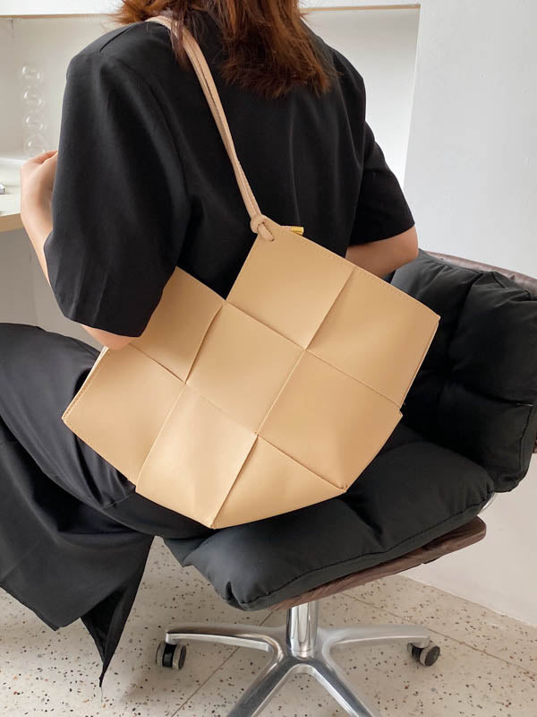 Sac à main géométrique tressé à empiècements, couleur unie