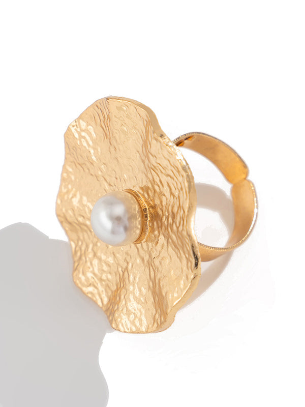 Bague géométrique plissée brillante