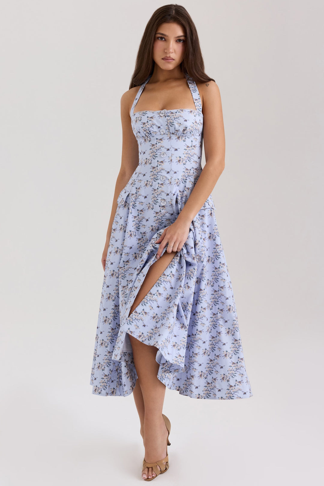 Belle - Robe midi avec imprimé marguerite et encolure halter