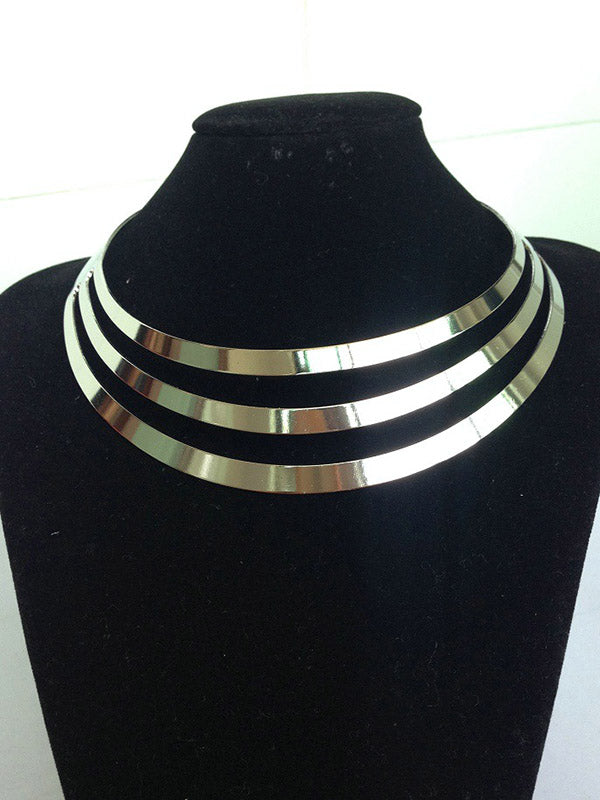 Collier géométrique ajouré à chaîne