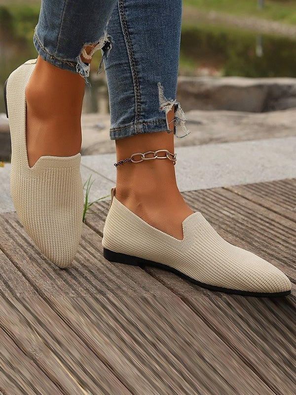 Chaussures plates à bout pointu, à découpe basse, à empiècements