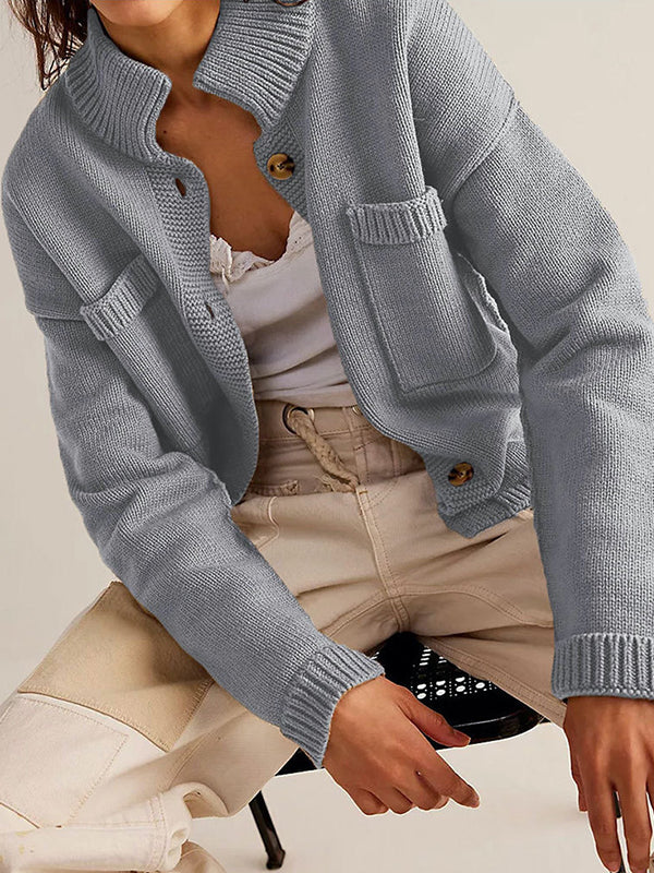Cardigan ample boutonné à manches longues, à poches, à empiècements, à col montant, couleur unie