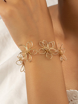 Bracelet ajouré en forme de fleur