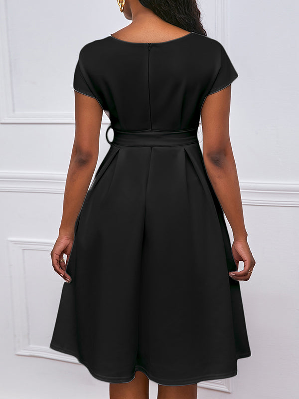 Robe mi-longue à nœud, à lacets, à col en V, couleur unie
