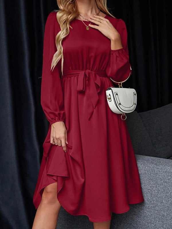 Robe mi-longue ample plissée à manches bouffantes, à taille élastique, à empiècements, à taille nouée, à col rond, couleur unie