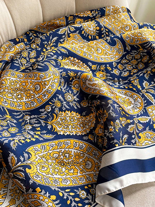 Écharpe d'imitation de soie à imprimé floral vintage
