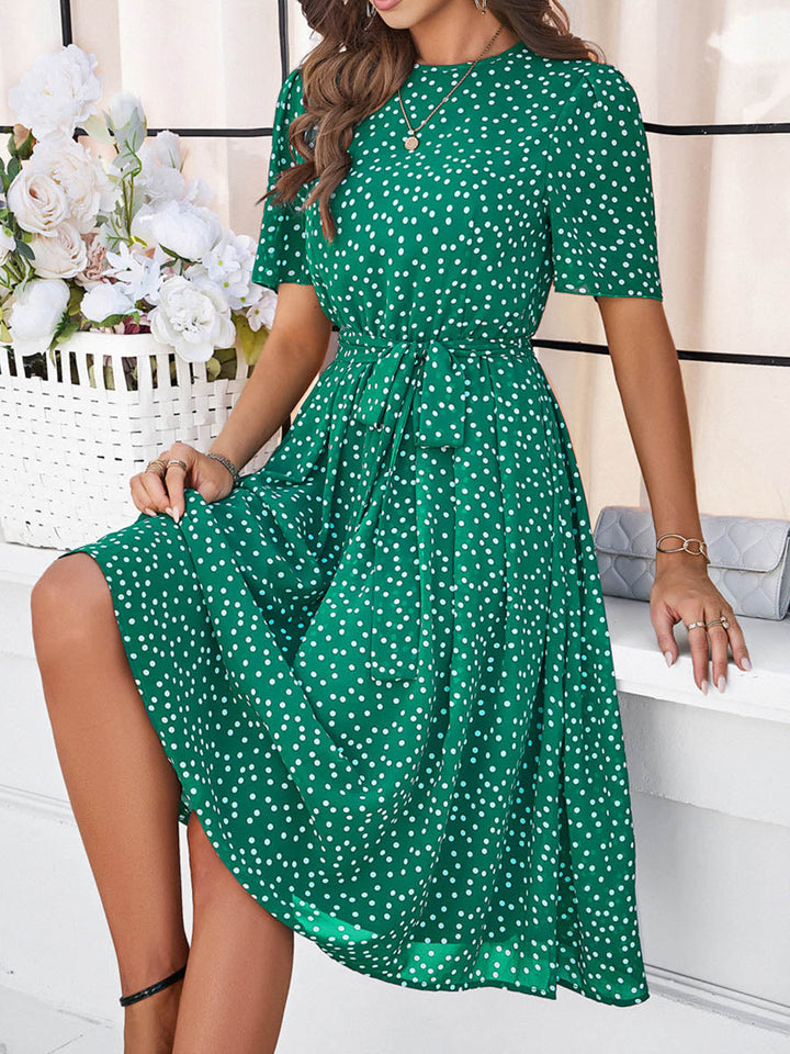 Robe mi-longue coupe trapèze, à taille élastique, à pois, à empiècements, à taille nouée, à col rond, couleur contrastée
