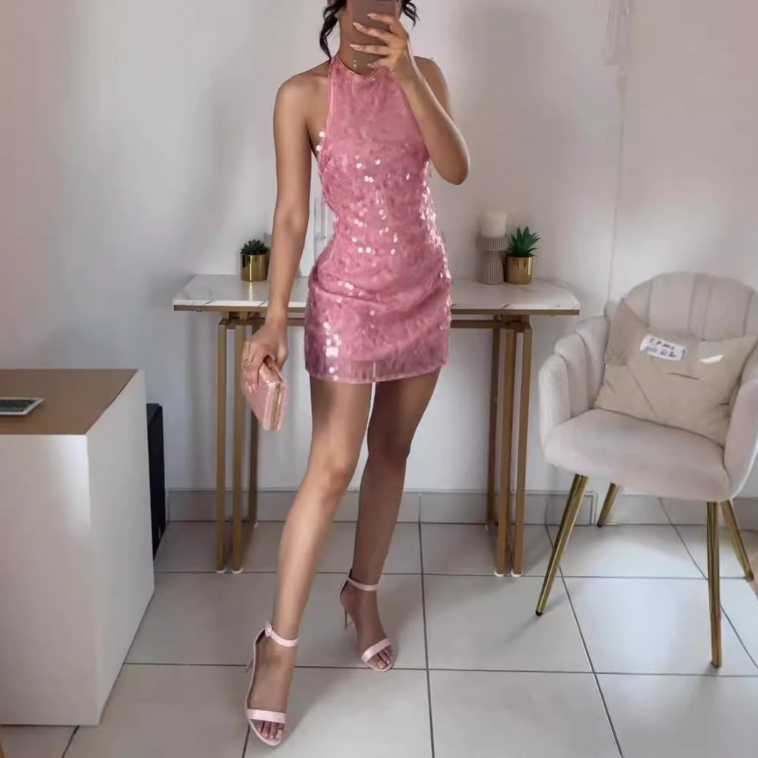 Ariana - Robe mini rose éclatante avec ornements en sequins