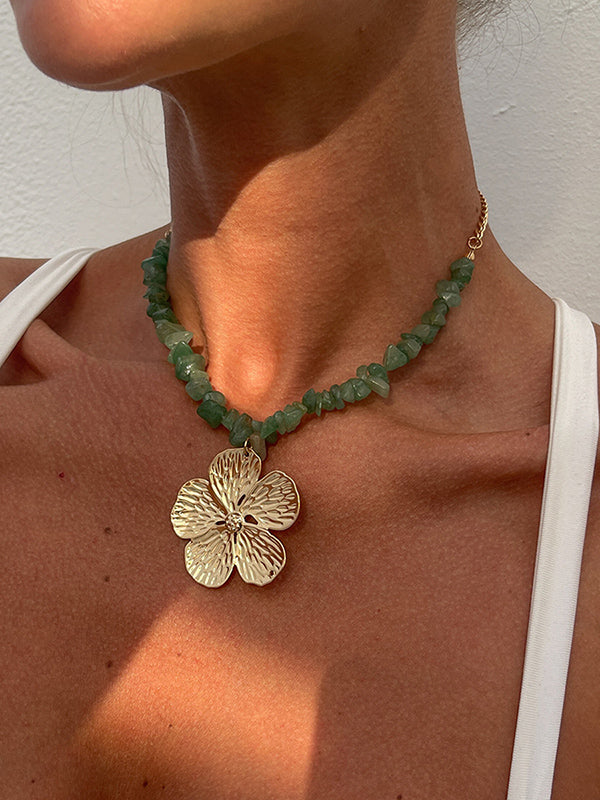 Collier en forme de fleur
