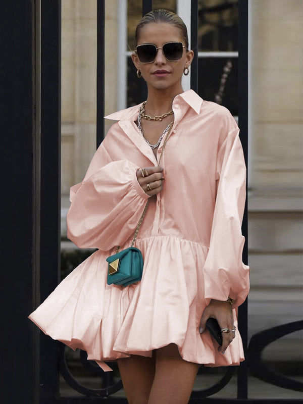 Robe chemise boutonnée à manches bouffantes, à empiècements, à col revers, couleur unie