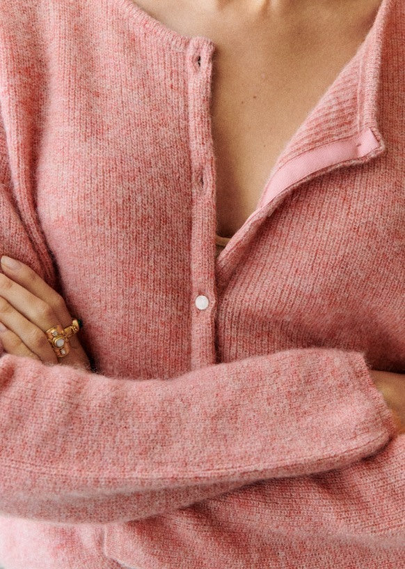 Cardigan classique à boutons pour femmes, luxueusement doux