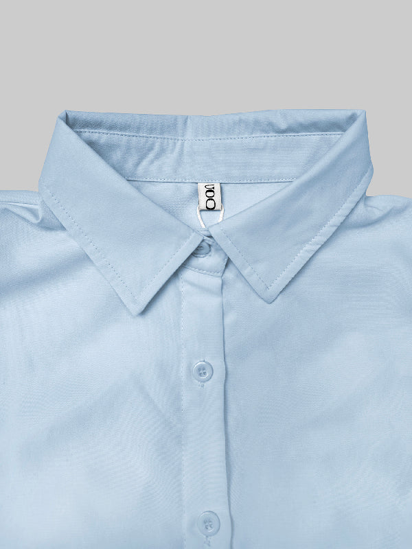 Robe chemise superposée plissée coupe trapèze, à manches longues, à poches, à empiècements, à col revers, couleur unie