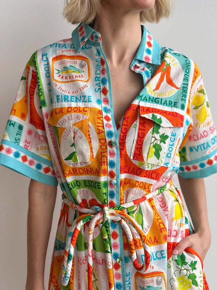 Robe chemise boutonnée imprimée coupe trapèze, taille haute, à empiècements, à taille nouée, à col revers, couleur contrastée