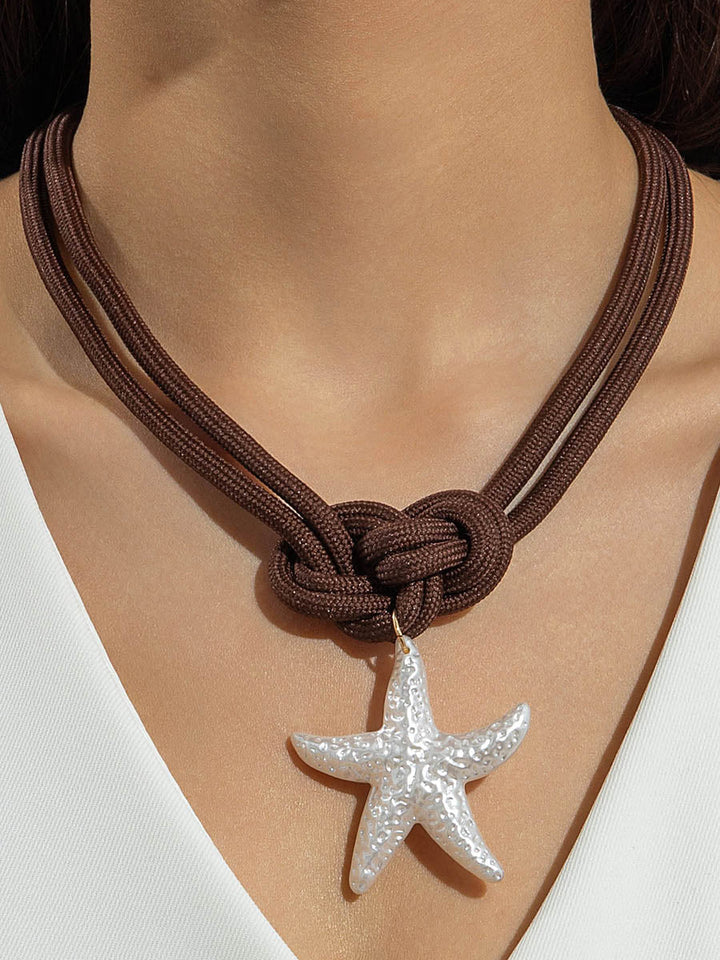 Collier en forme d'étoile