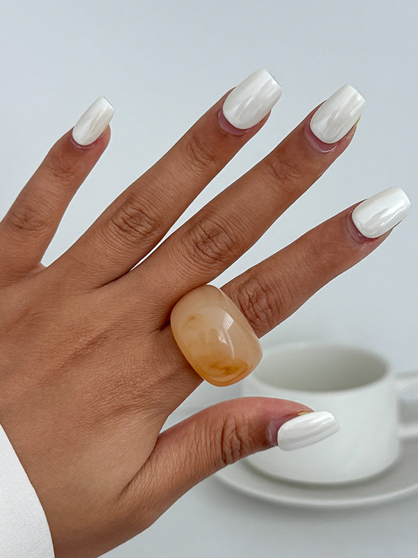 Accessoires pour bagues géométriques brillantes légèrement transparentes