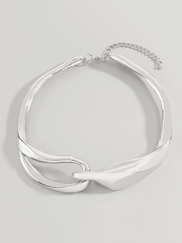 Collier géométrique ajouré couleur unie