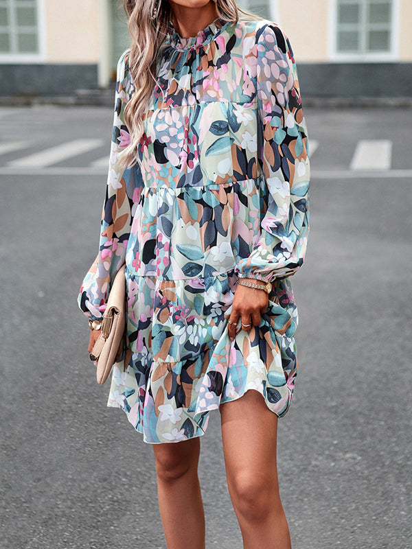 Robe courte imprimée nouée coupe trapèze, taille haute, à empiècements, à col cheminée