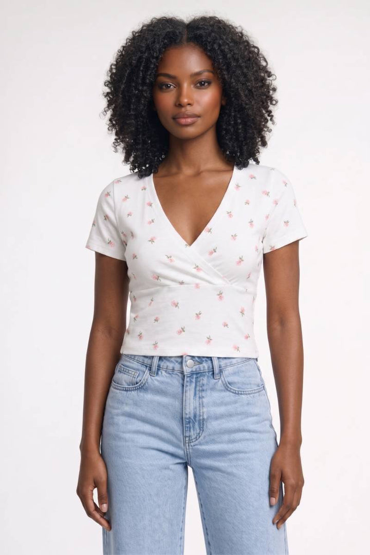 Crop Top Femme - Style Croisé | Décolleté en V avec manches courtes