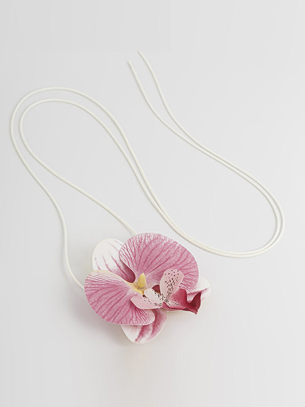 Collier en forme de fleur