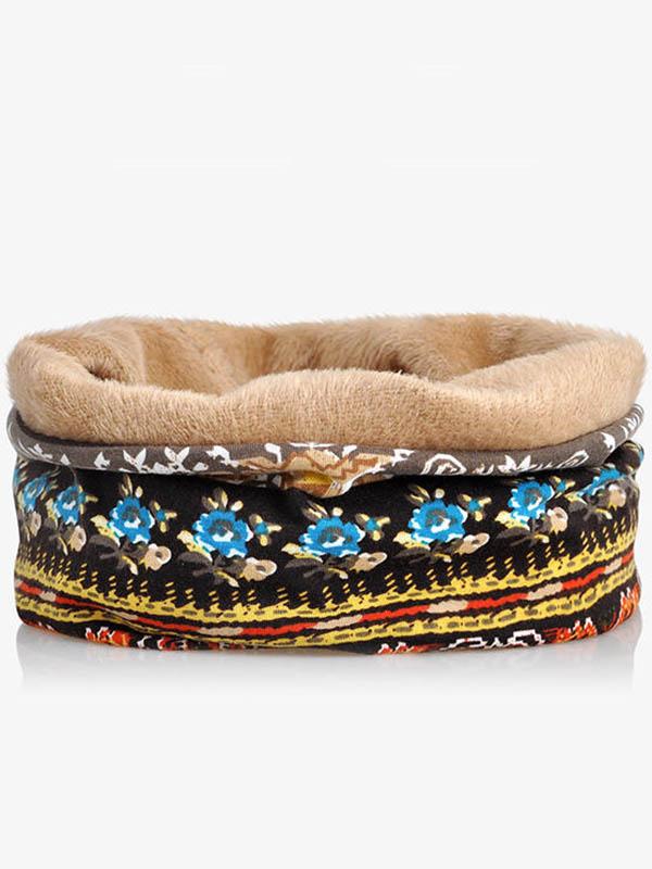 Bohême florale avec accessoires de capuche en peluche