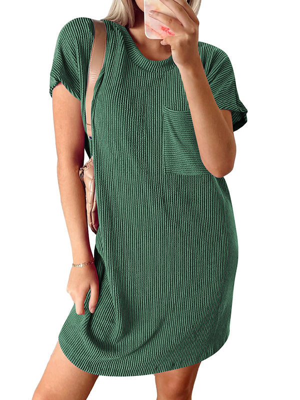 Robe courte ample rayée coupe trapèze, à poches, à empiècements, à col rond, couleur contrastée