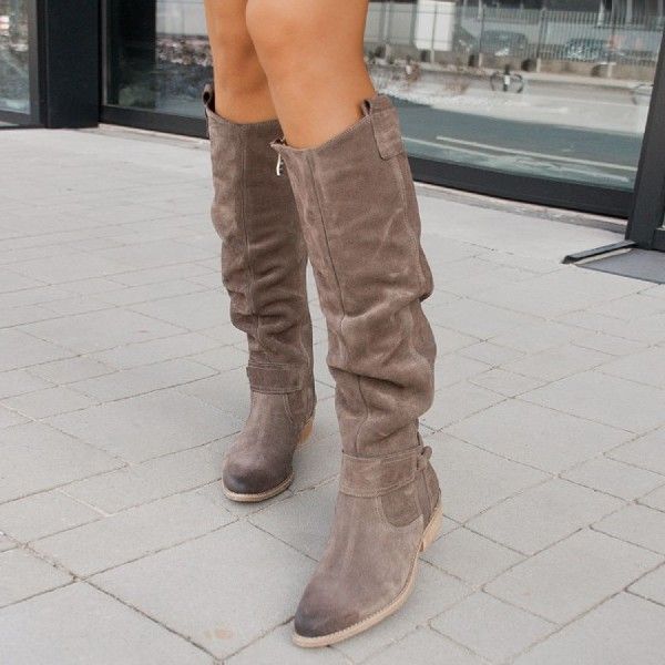 Bottes élégantes montantes pour femmes