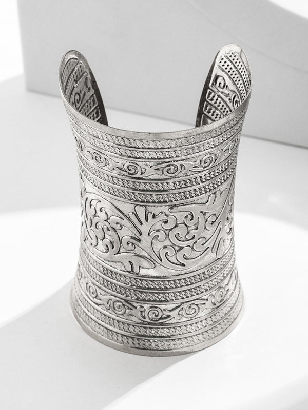 Accessoires de bracelet de couleur unie géométrique à motif sculpté