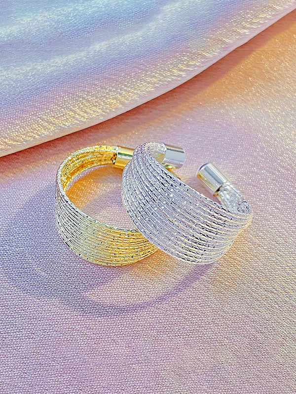 Bague réglable ajourée à sequins, couleur unie
