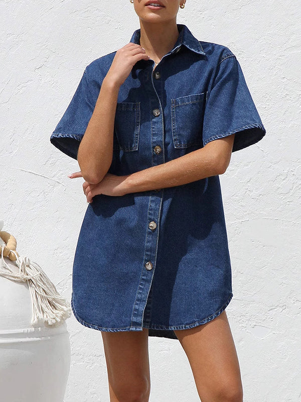 Robe chemise ample à manches courtes, à empiècements, à col revers
