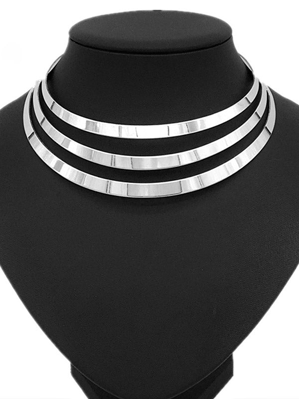 Collier géométrique ajouré à chaîne