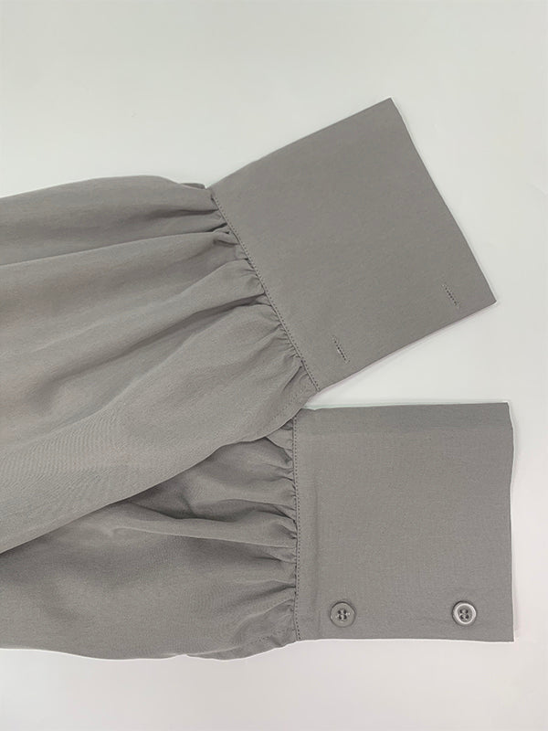 Robe chemise ample fendue sur le côté à manches longues, à empiècements, à col revers, couleur unie