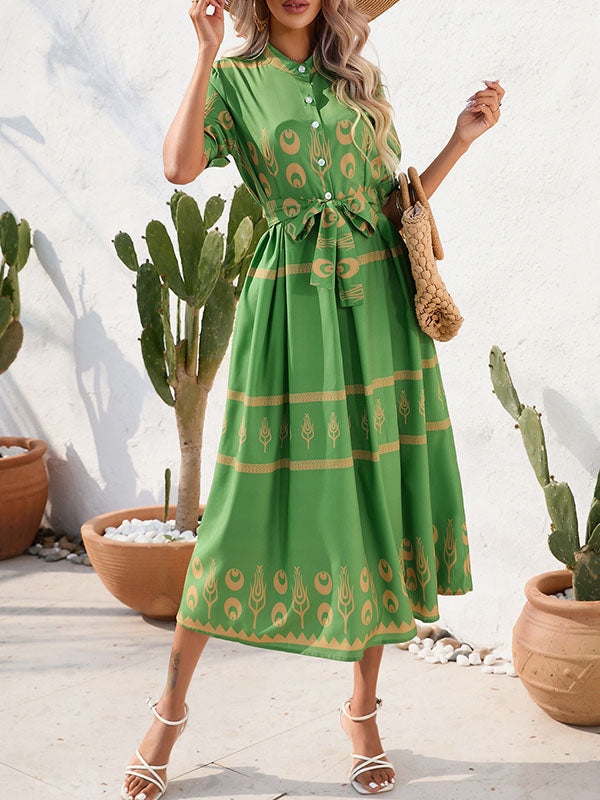 Robe mi-longue boutonnée coupe trapèze, à manches mi-longues, à taille nouée, à col revers