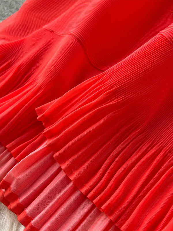 Robe mi-longue ample plissée à manches évasées, avec ceinture, couleur contrastée