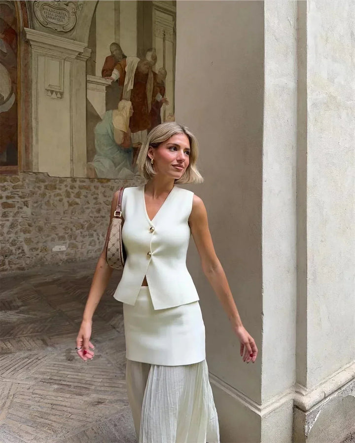 Ensemble de gilet sans manches pour femmes avec décolleté en V, fermeture à boutons et jupe midi plissée