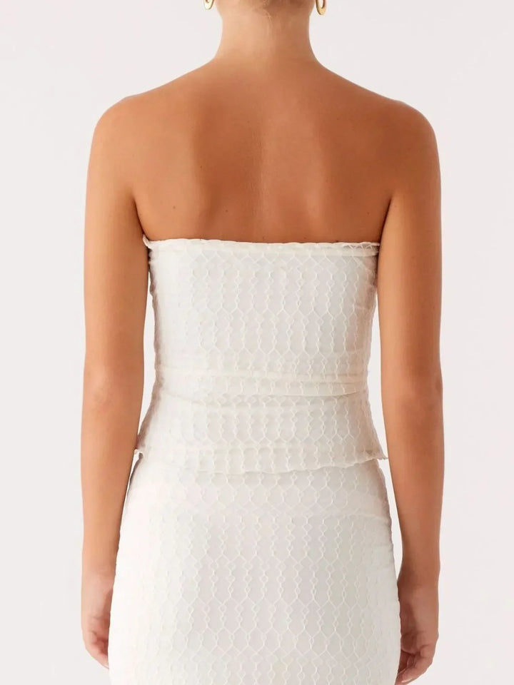 Ensemble bandeau pour femmes avec fermeture à nouer, surface en motif alvéolaire et jupe maxi