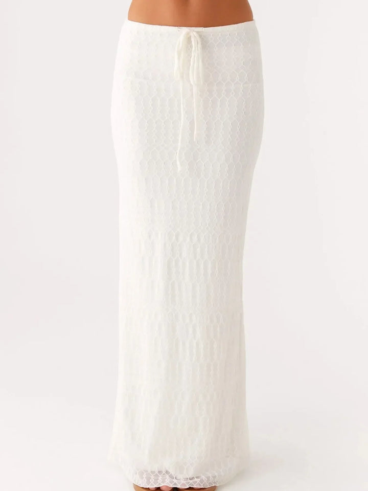 Ensemble bandeau pour femmes avec fermeture à nouer, surface en motif alvéolaire et jupe maxi