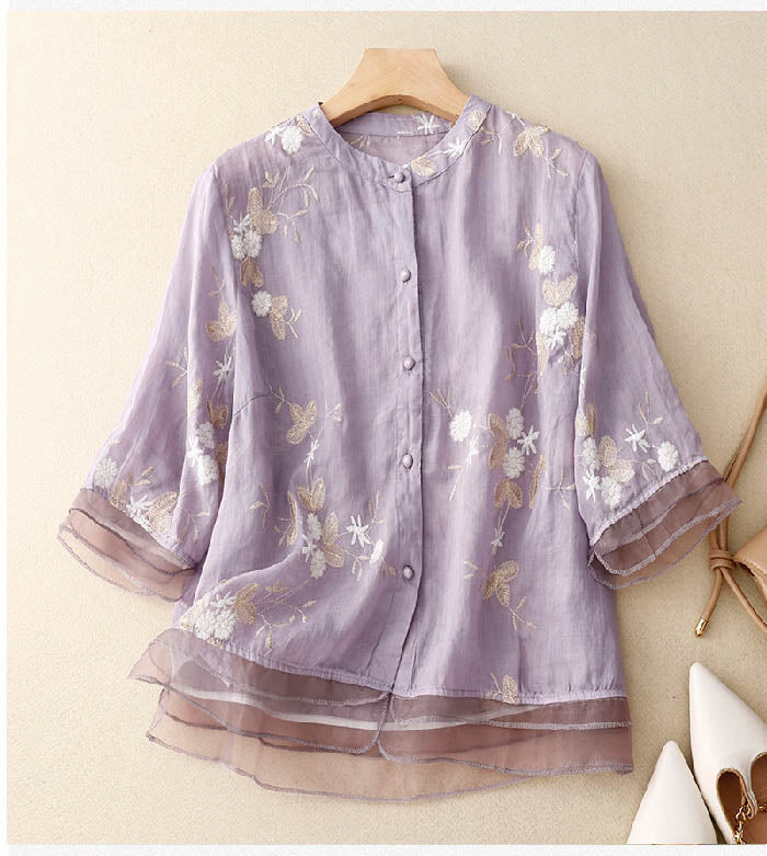 Blouse en Tissu Brodée pour Femmes avec Col Rond et Boutonnage Complet et Ourlet Transparent en Volants